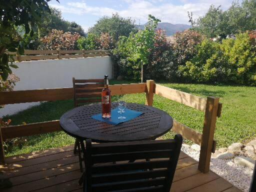 Appartement De Vacances A La Campagne Saint-Jean-Pla-de-Corts المظهر الخارجي الصورة